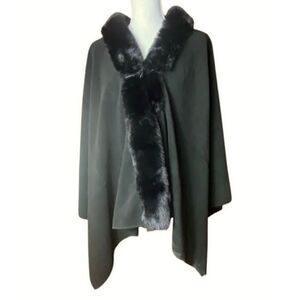 Lucky Belle Black Faux Fur Trim Cape Poncho Over Coat Wm’s Sz OSFM